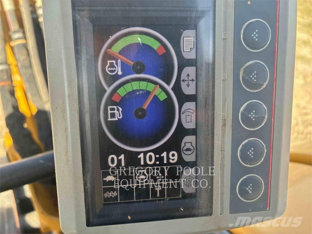 CAT 305.5E2CR Pelle sur chenilles