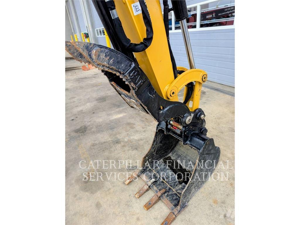CAT 30507CR Pelle sur chenilles
