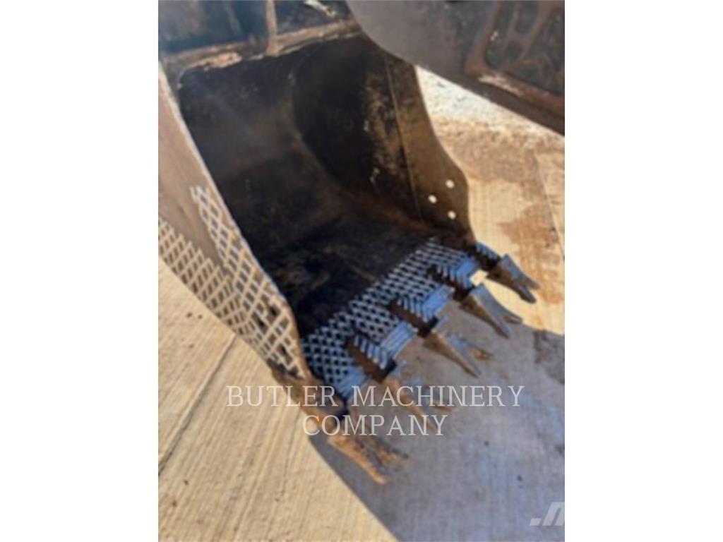 CAT 305DCR Pelle sur chenilles