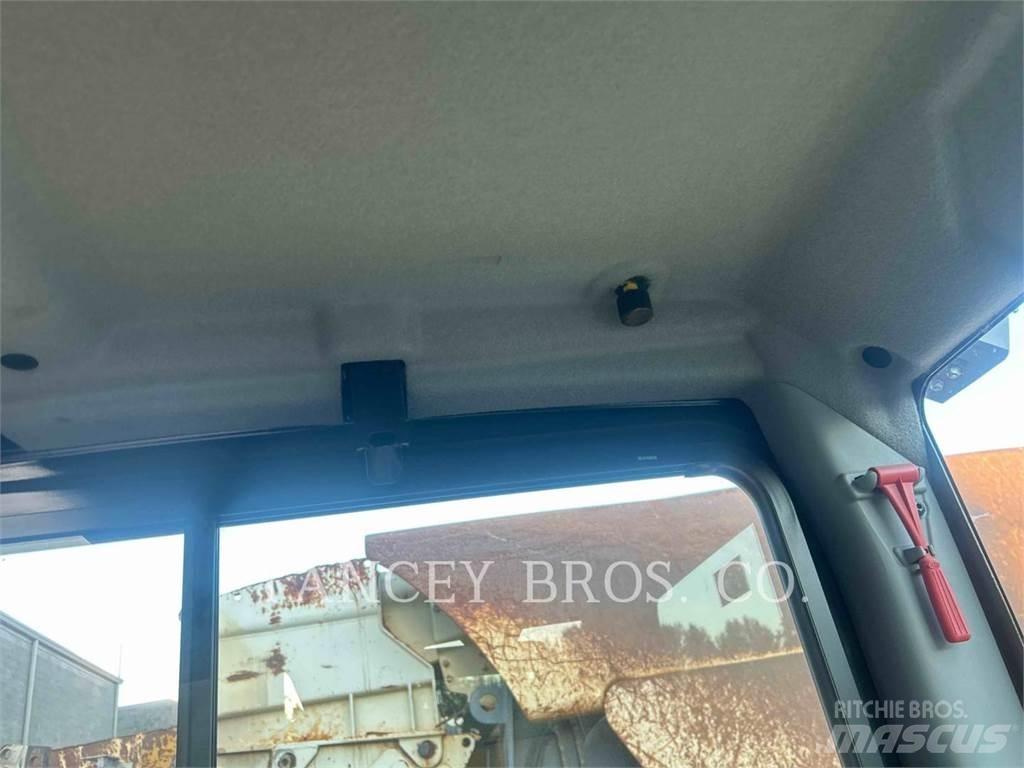 CAT 305E2CR Pelle sur chenilles