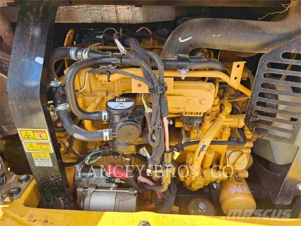 CAT 305E2CR Pelle sur chenilles