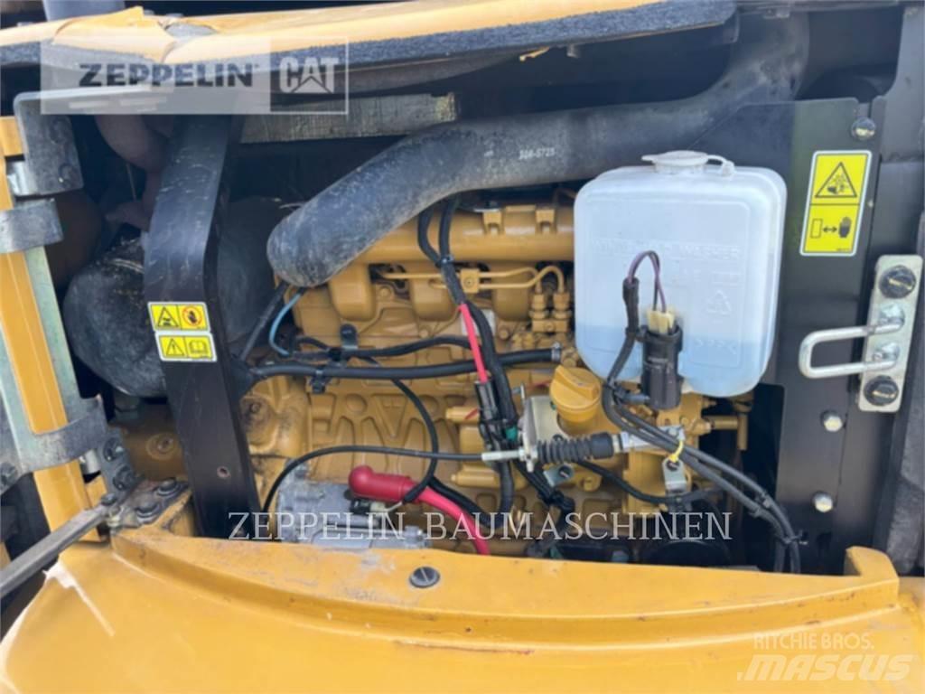 CAT 305ECR Pelle sur chenilles