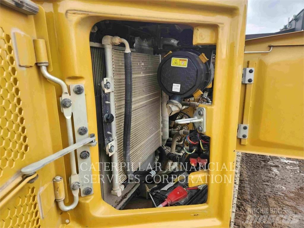 CAT 306 07A CR Pelle sur chenilles
