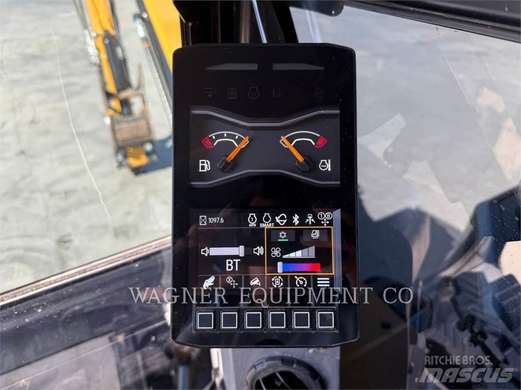 CAT 306 THB Pelle sur chenilles
