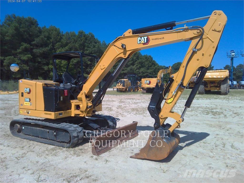 CAT 30607CR Pelle sur chenilles