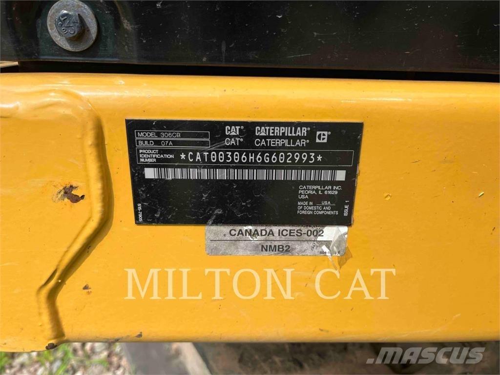 CAT 30607CR Pelle sur chenilles