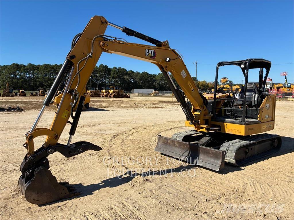 CAT 30607CR Pelle sur chenilles