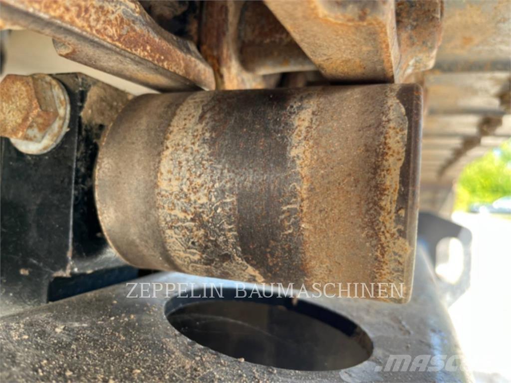 CAT 306CR-07A Pelle sur chenilles