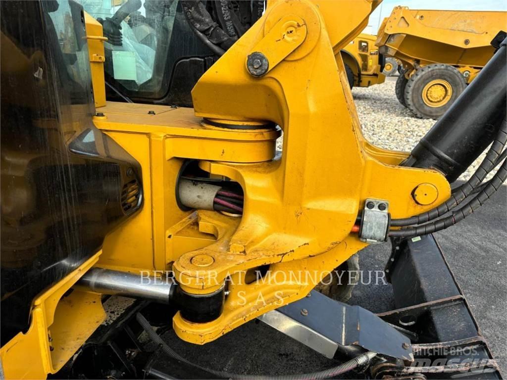 CAT 308 Pelle sur chenilles
