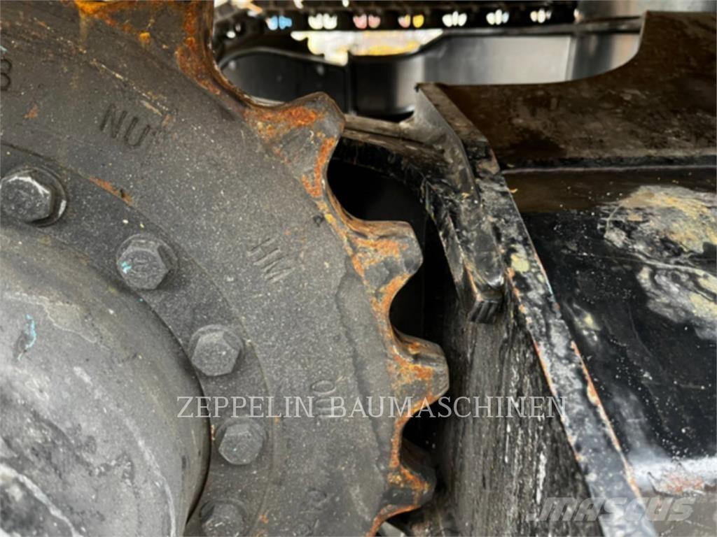 CAT 308-06A Pelle sur chenilles