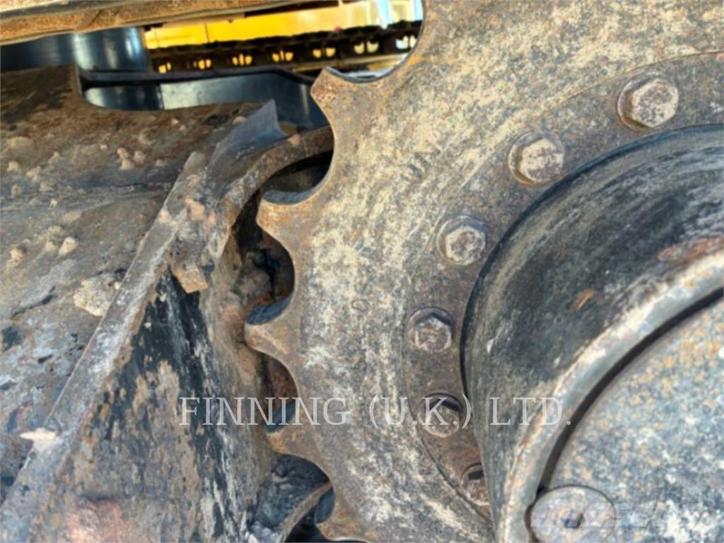 CAT 308-06A Pelle sur chenilles