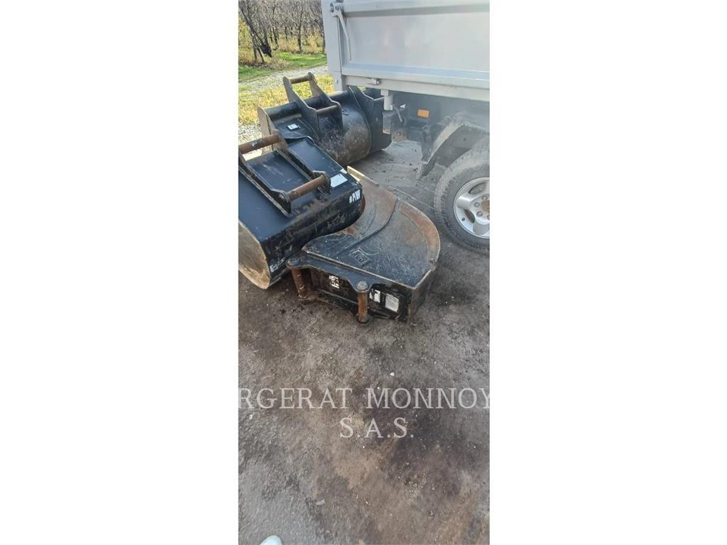 CAT 309 Pelle sur chenilles