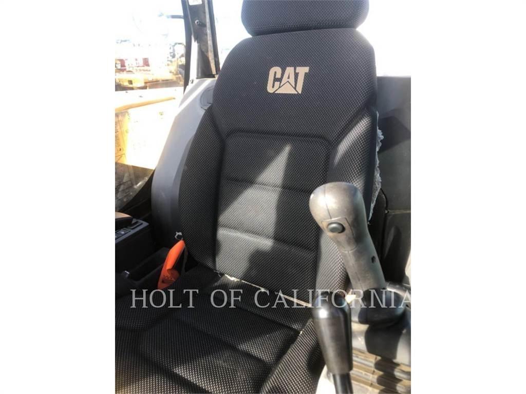 CAT 310 Pelle sur chenilles