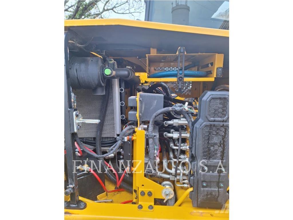 CAT 310 Pelle sur chenilles