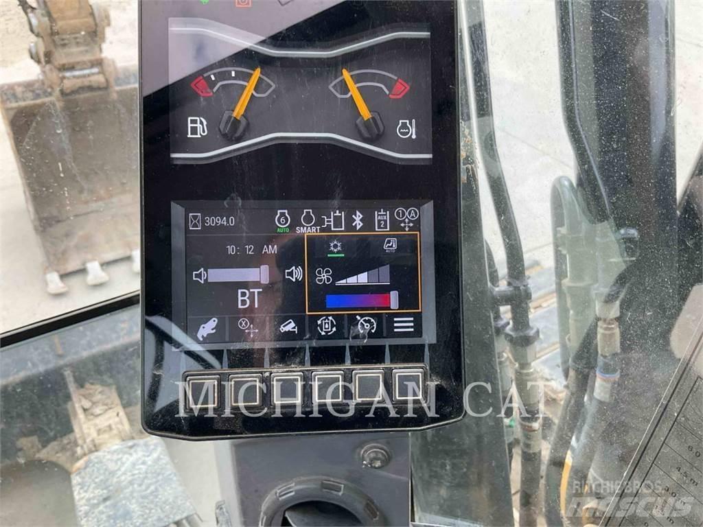 CAT 310 AQ Pelle sur chenilles