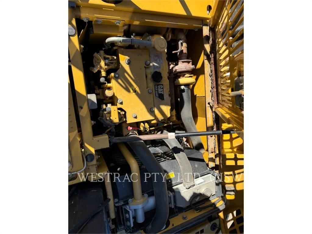 CAT 311DLRR Pelle sur chenilles