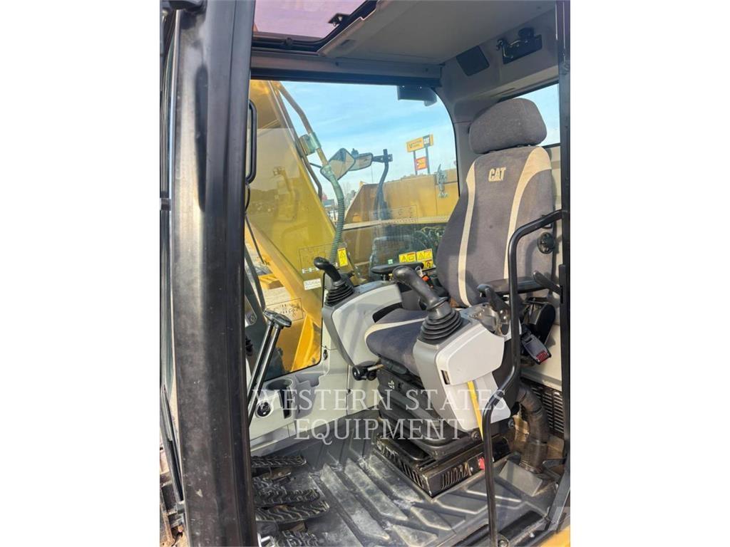 CAT 313F Pelle sur chenilles