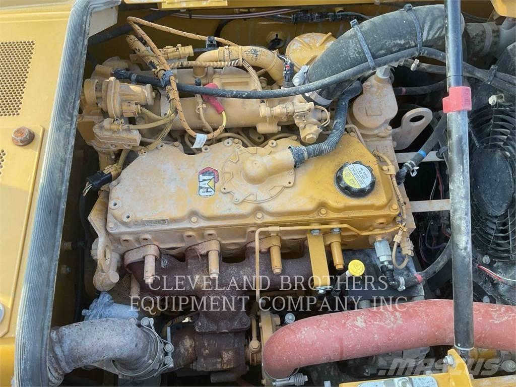 CAT 317-07 Pelle sur chenilles