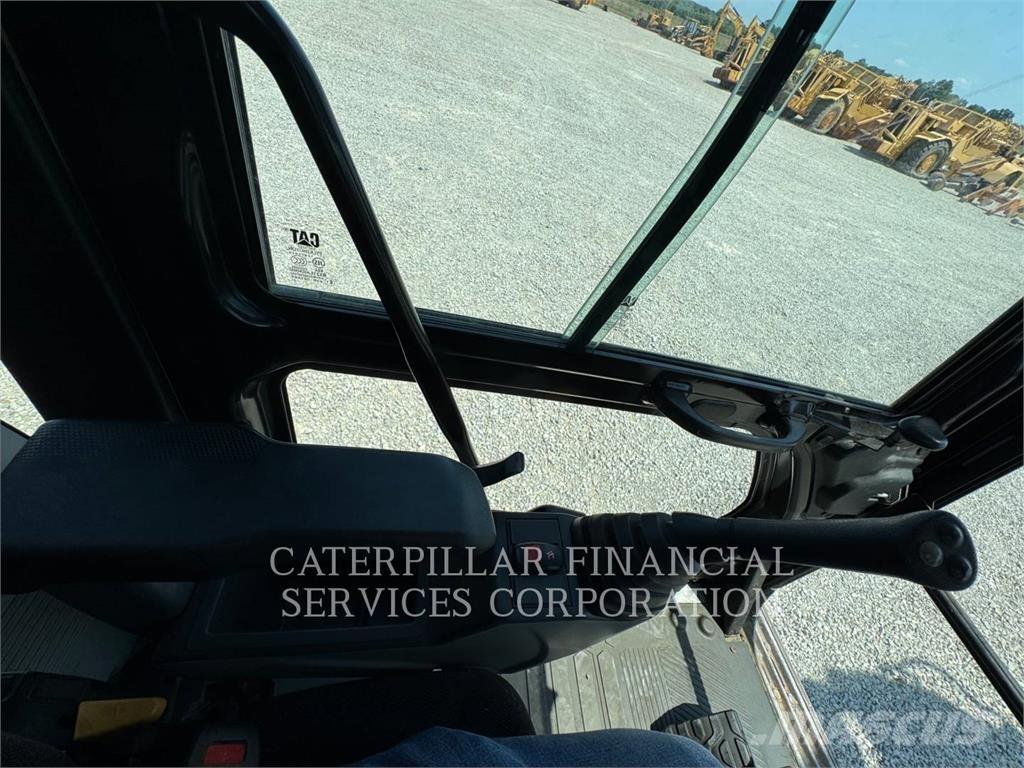 CAT 31707GC Pelle sur chenilles