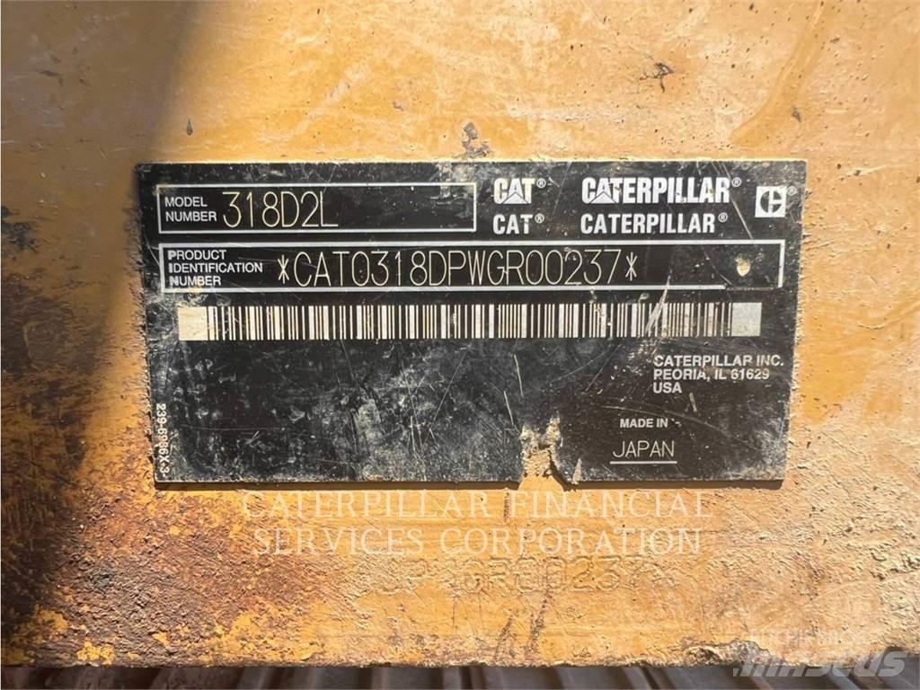 CAT 318D2L Pelle sur chenilles
