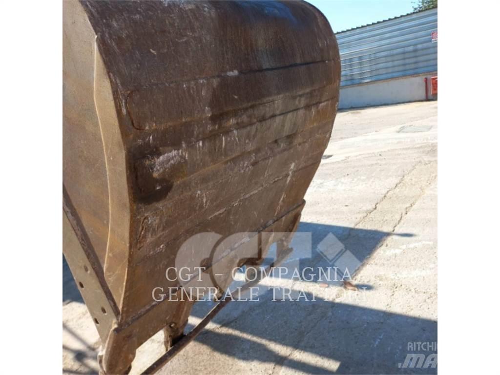 CAT 318F Pelle sur chenilles