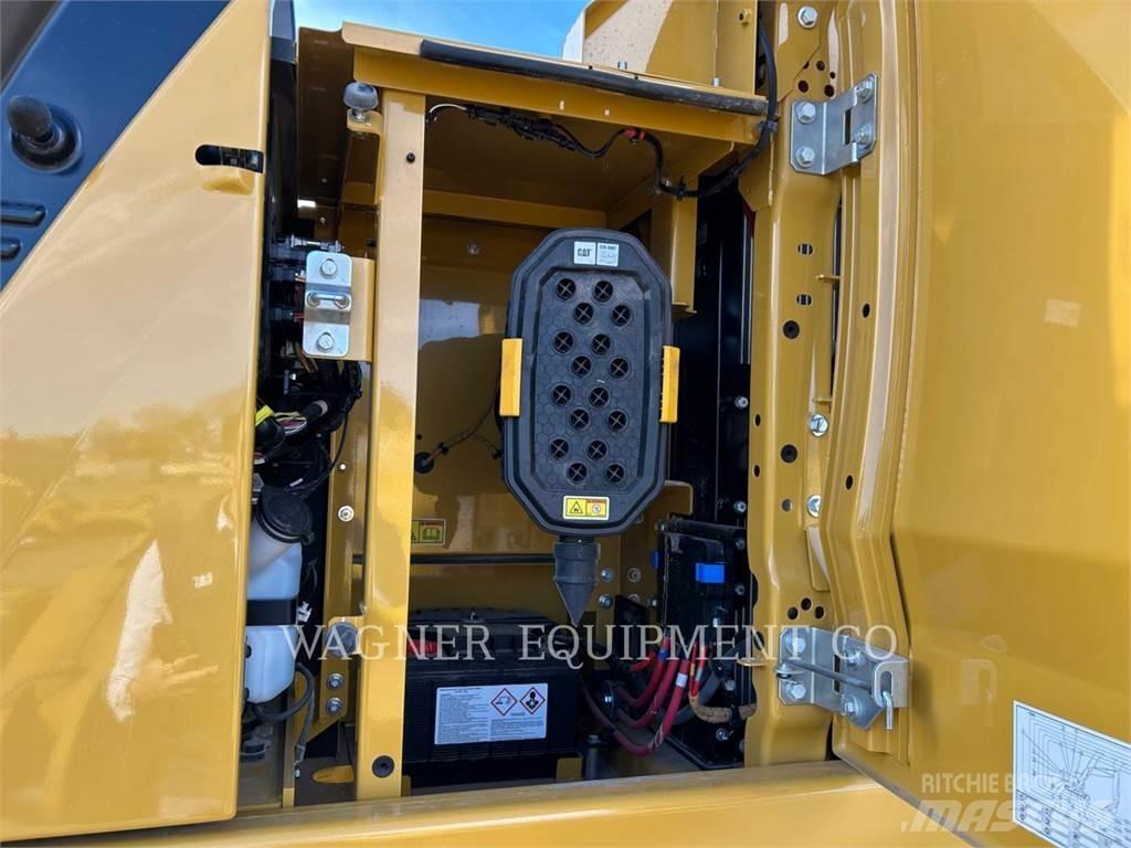 CAT 320 Pelle sur chenilles