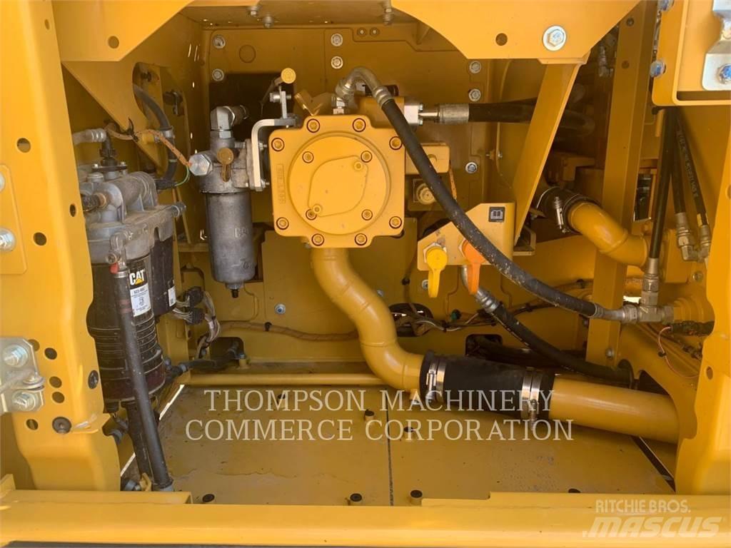CAT 320 Pelle sur chenilles