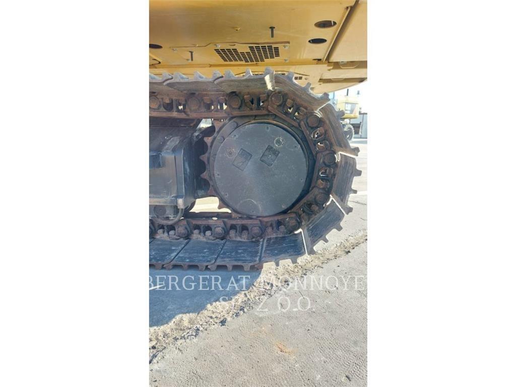 CAT 320 Pelle sur chenilles