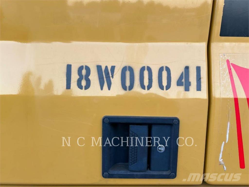 CAT 320 Pelle sur chenilles