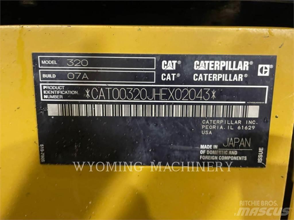 CAT 320 Pelle sur chenilles