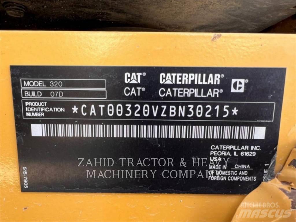 CAT 320-07 Pelle sur chenilles