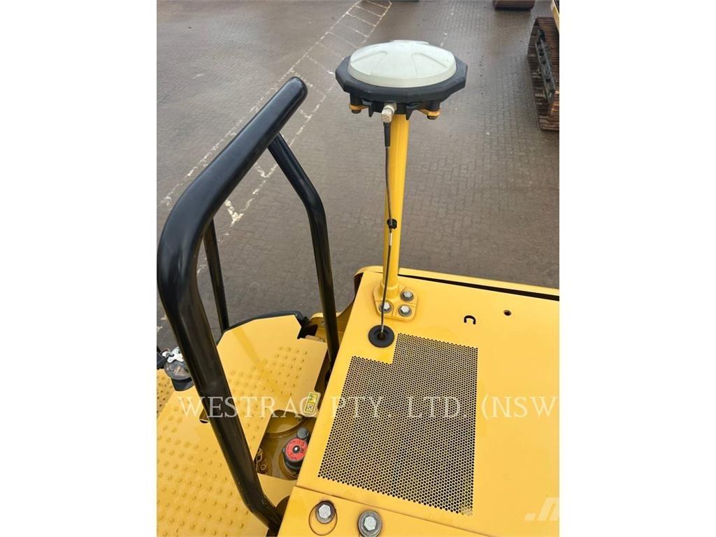 CAT 320-07 Pelle sur chenilles