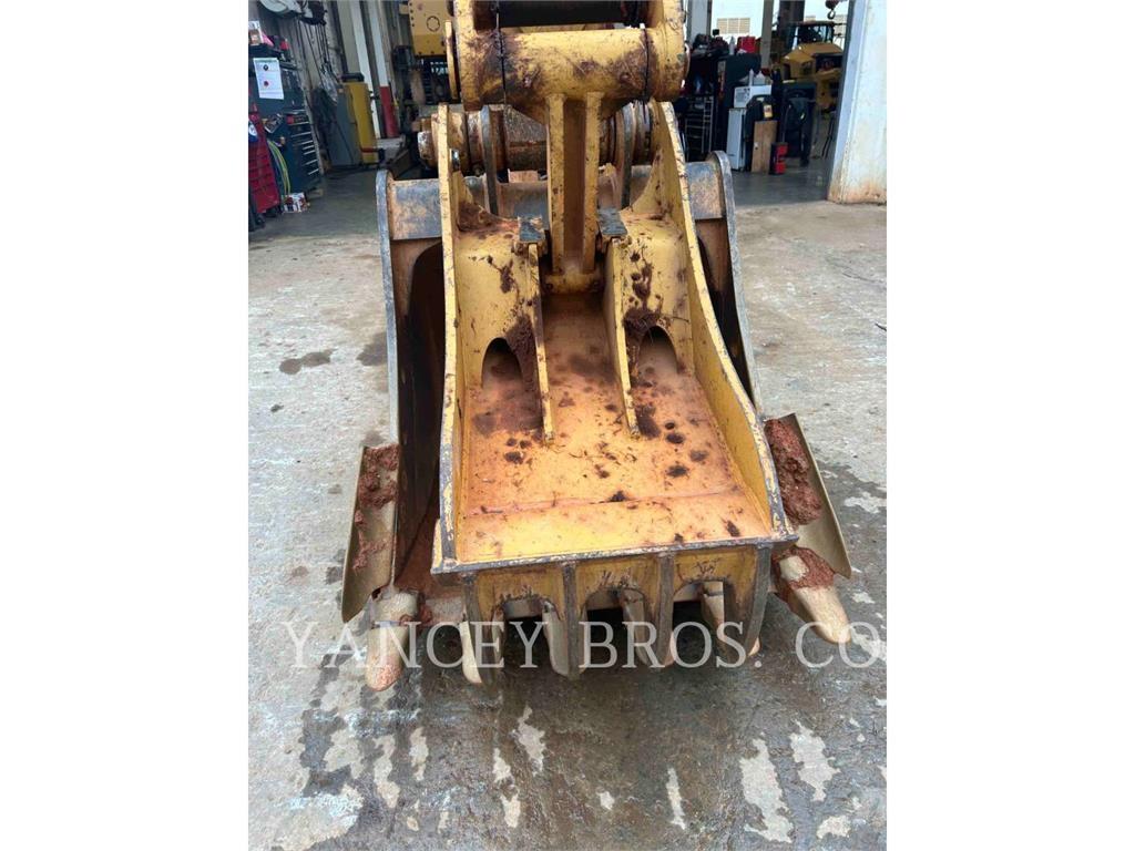 CAT 320-07 Pelle sur chenilles