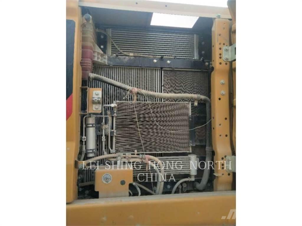 CAT 320-07 Pelle sur chenilles