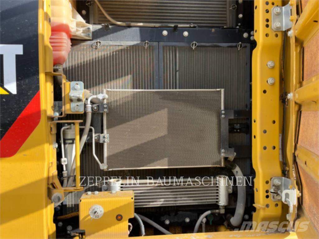 CAT 320-07A Pelle sur chenilles