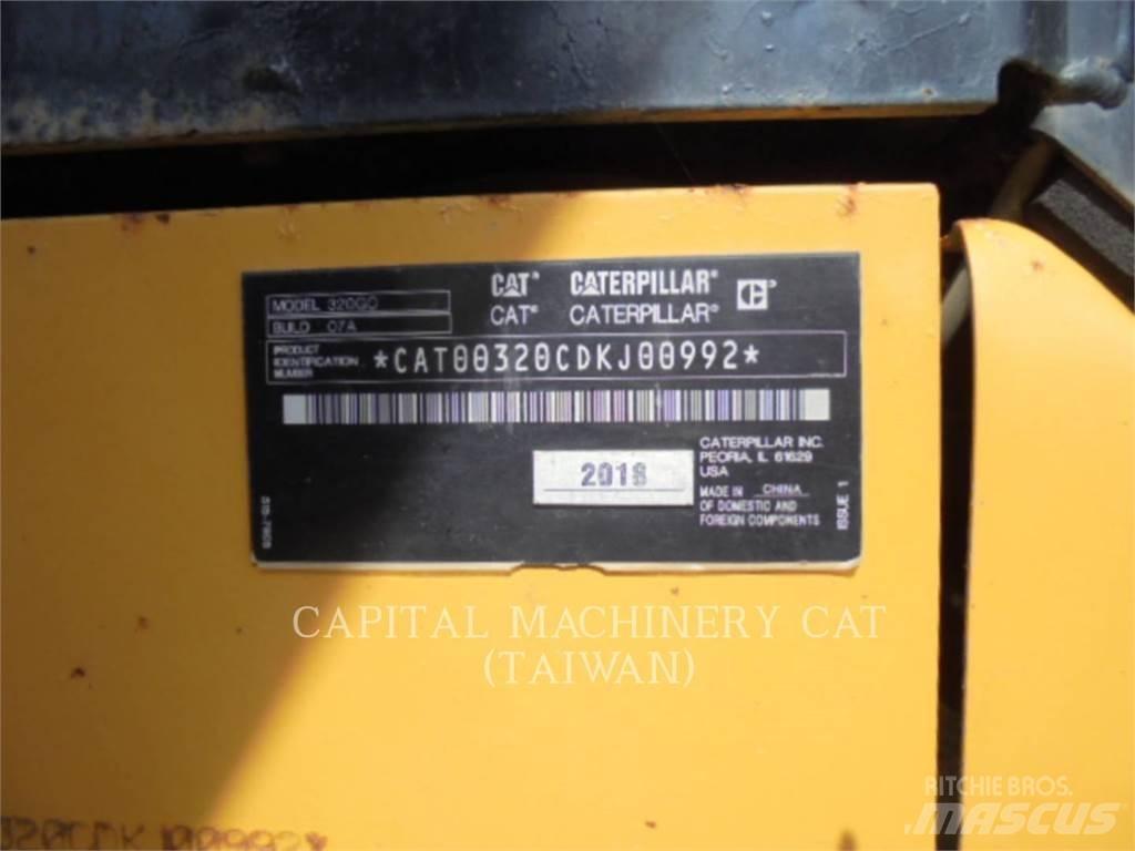 CAT 320-07GC Pelle sur chenilles
