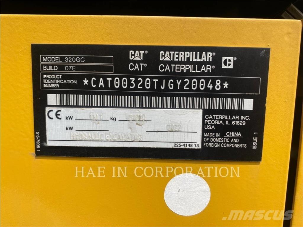 CAT 320-07GC Pelle sur chenilles