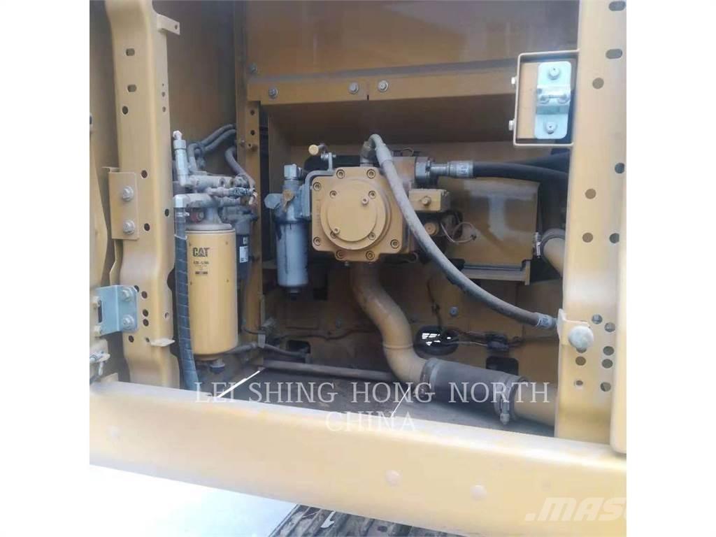 CAT 320-07GC Pelle sur chenilles