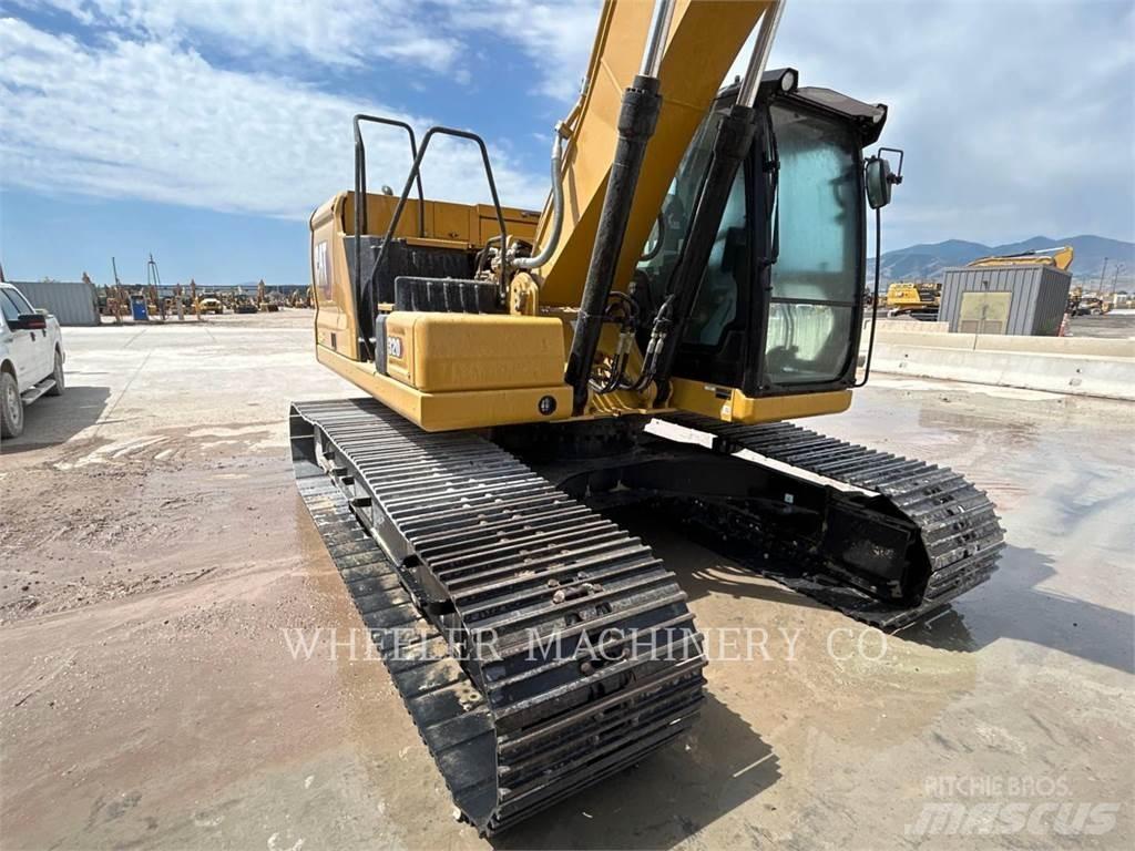 CAT 320 CF Pelle sur chenilles