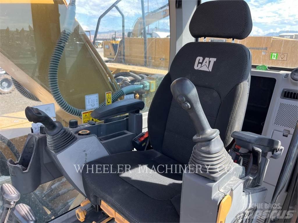 CAT 320 CF Pelle sur chenilles