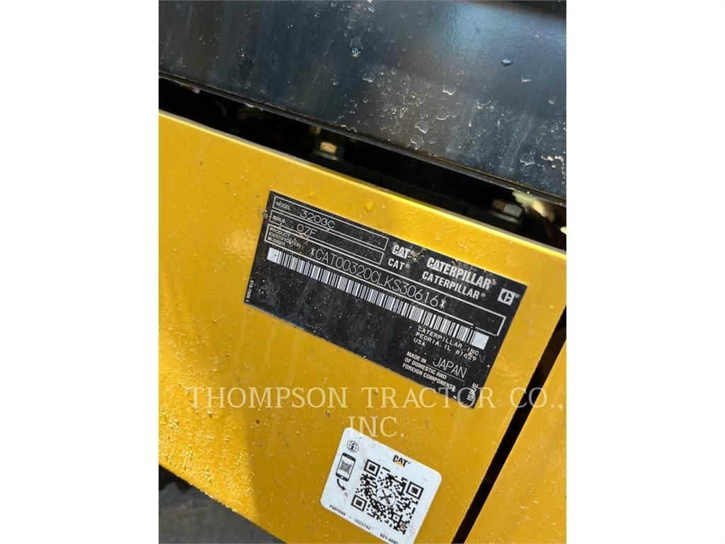 CAT 320-GC Pelle sur chenilles