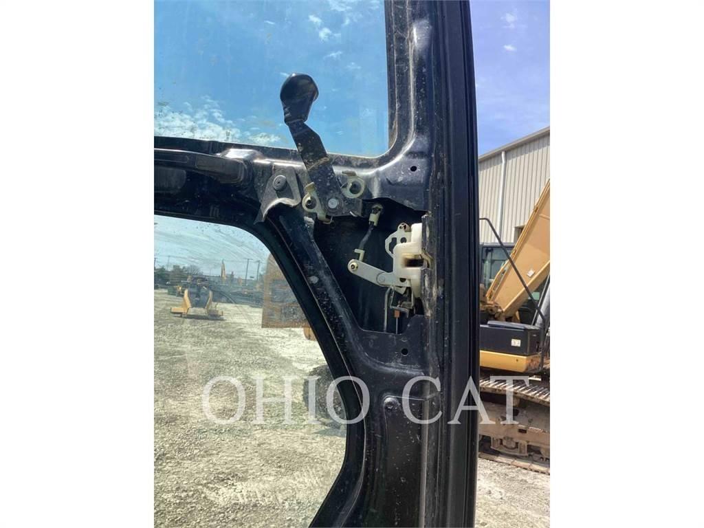 CAT 320 STD Pelle sur chenilles
