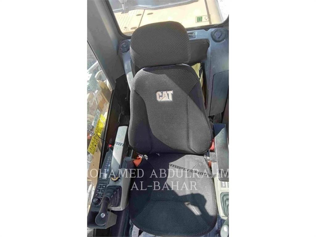 CAT 32005GX Pelle sur chenilles