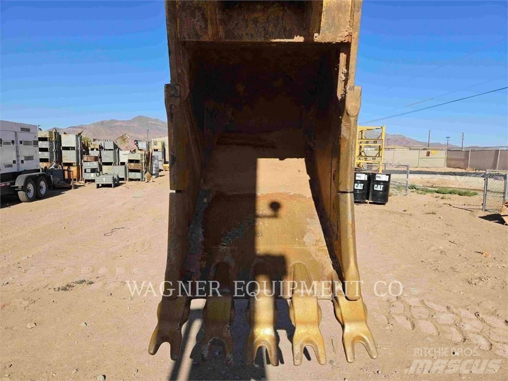 CAT 32007 Pelle sur chenilles