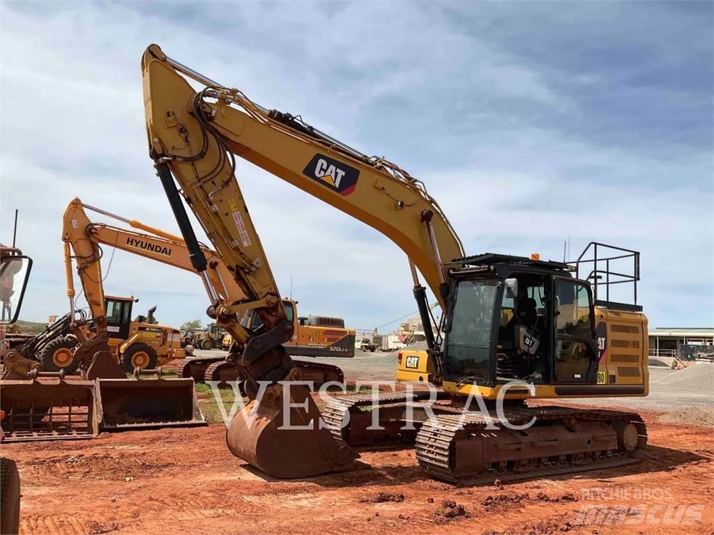 CAT 32007 Pelle sur chenilles