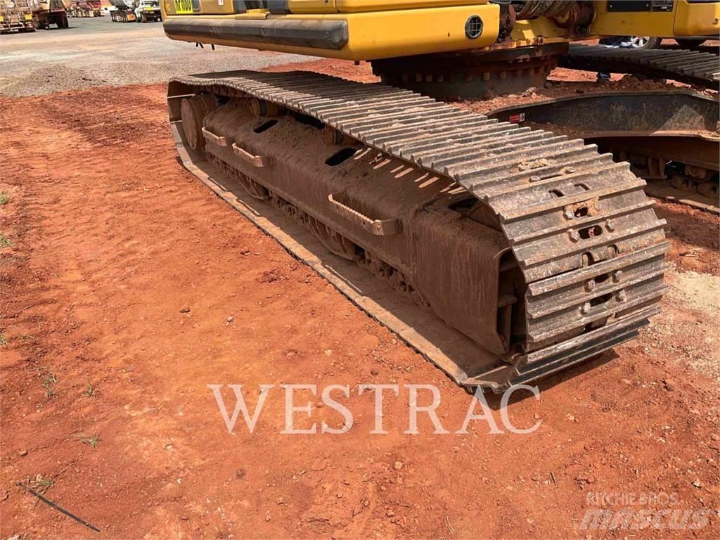 CAT 32007 Pelle sur chenilles