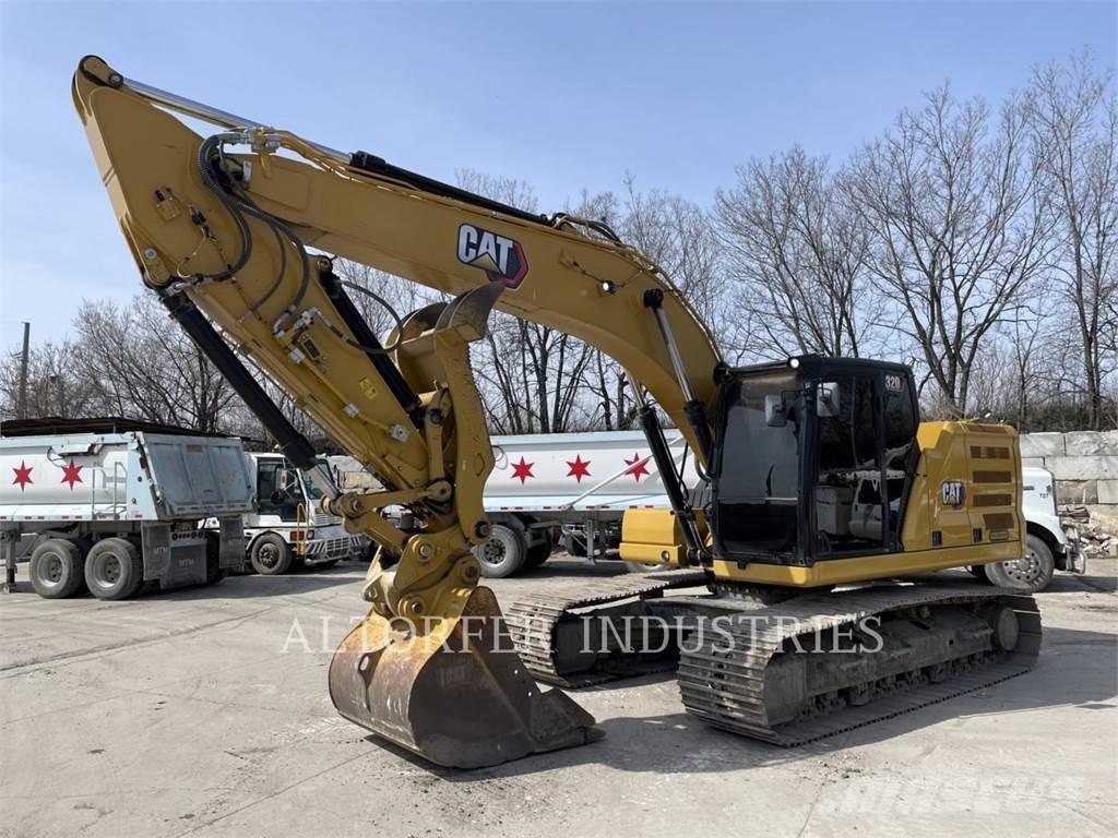 CAT 32007 Pelle sur chenilles