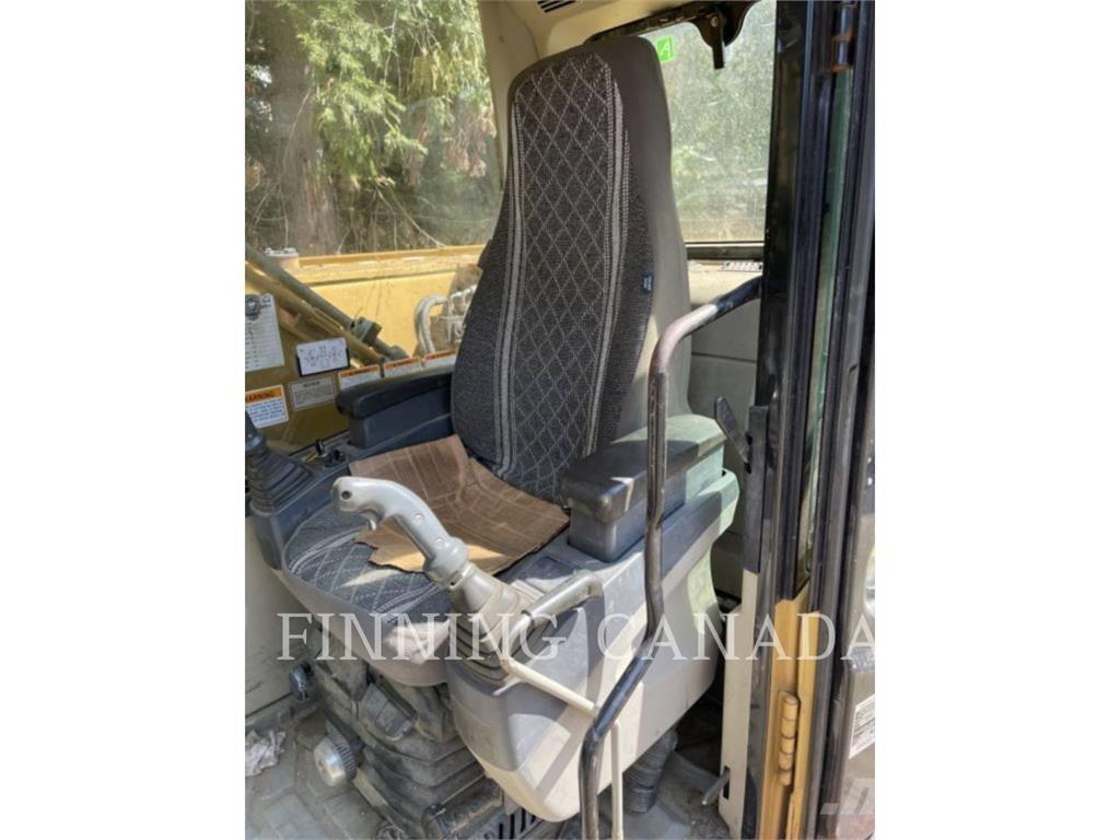 CAT 320C Pelle sur chenilles