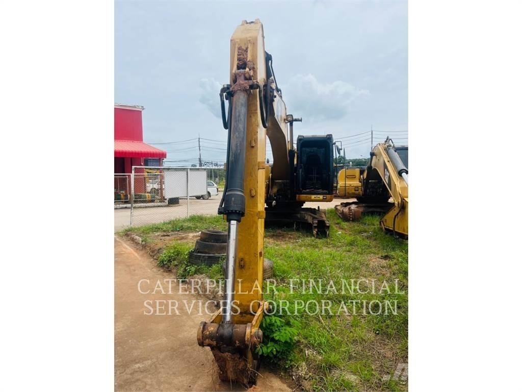 CAT 320D Pelle sur chenilles