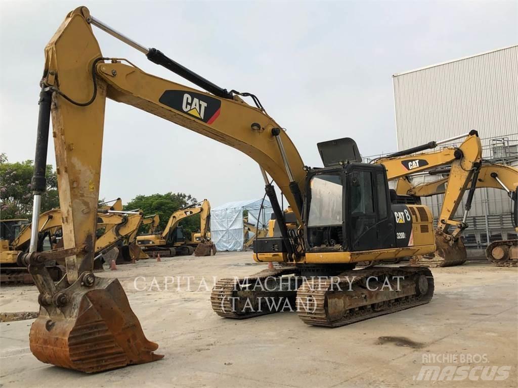 CAT 320D2 Pelle sur chenilles